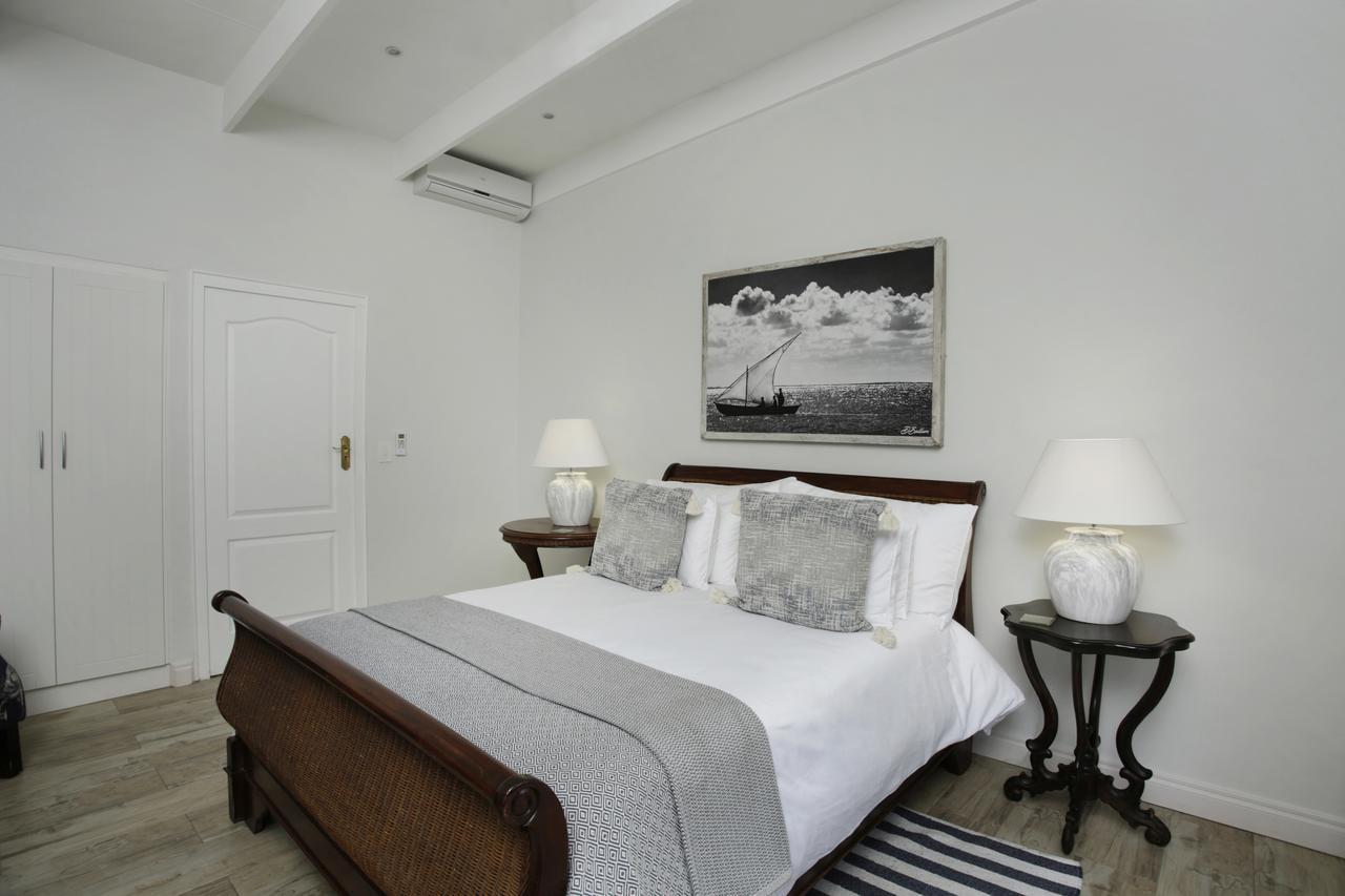 Ocean Hideaway Bed And Breakfast Amanzimtoti Buitenkant foto
